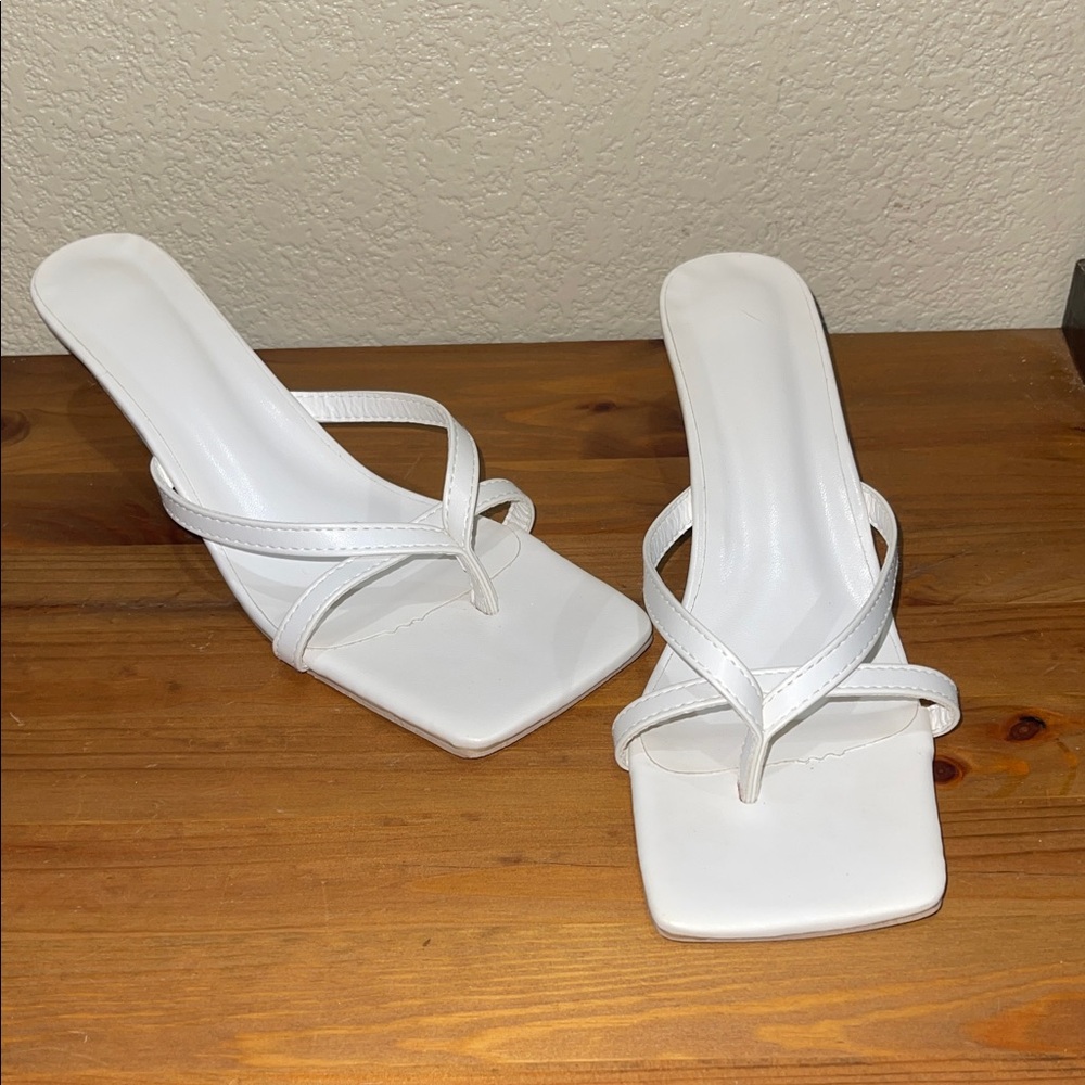 Elegant White Strappy Women's Sandals